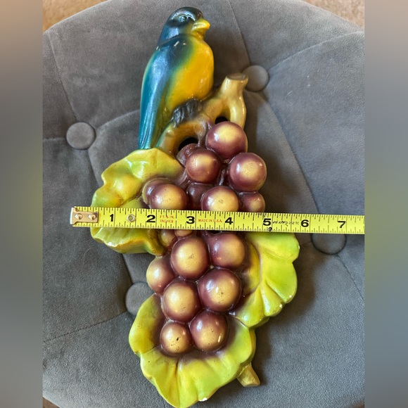 Vintage Devon Ware Mid Century Chalk Ware Parrot Grapes Motif Wall Décor - Picture 6 of 6